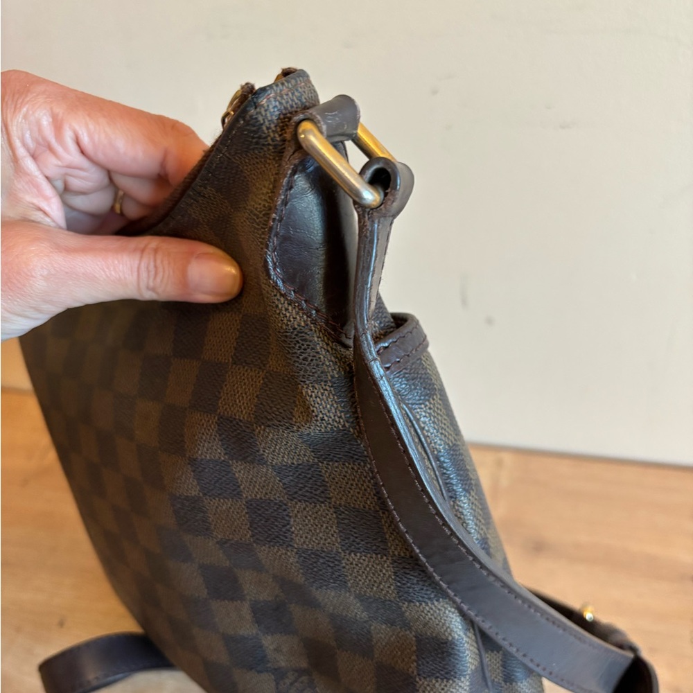 Authentic Louis Vuitton damier ebene crossbody bag - Picture 6 of 10